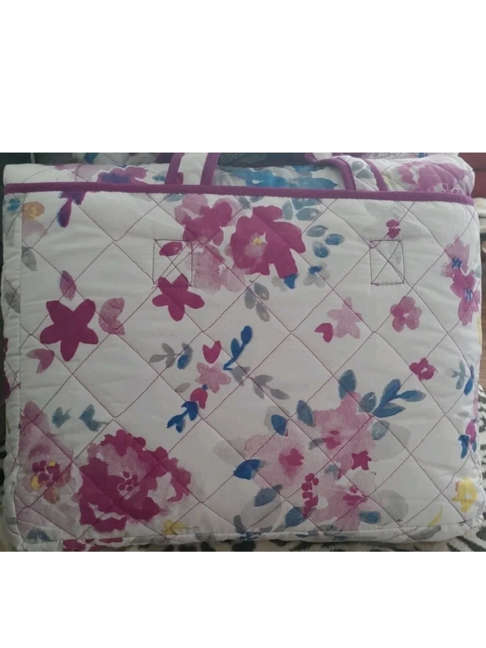 Comfort Bay Queen Or Full Floral Quilted Bedspread in Pink, White and Yellow